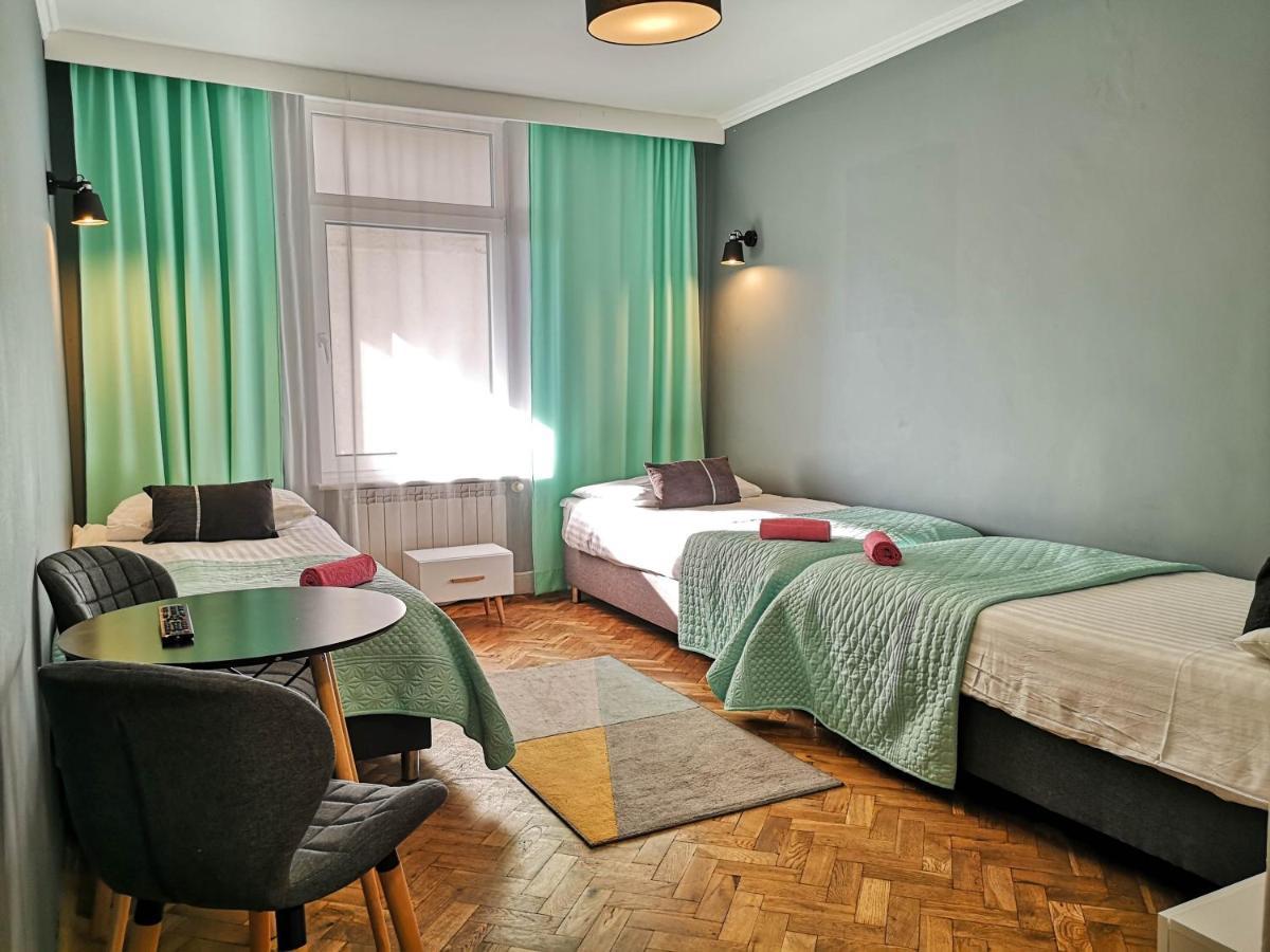 Bialy Orzel Aparthotel Przemyśl Exterior foto